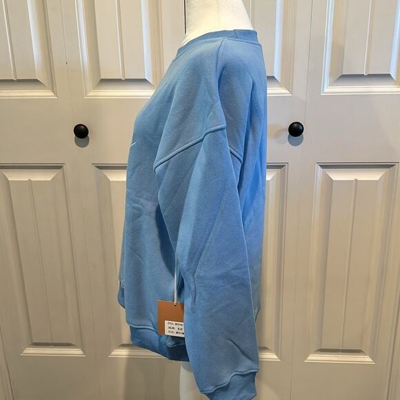 Bailey Rose Medium Embroidered‎ “Malibu Athletics” Blue Crewneck Pullover - Picture 7 of 13